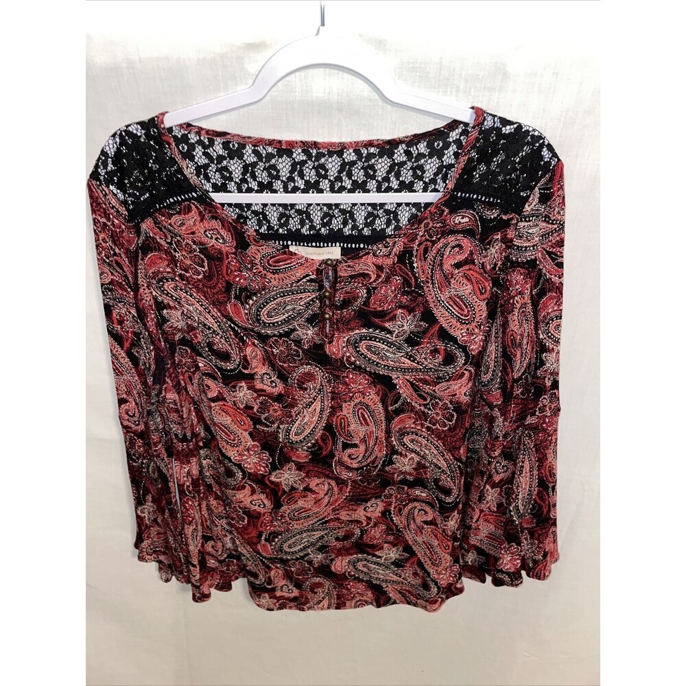 DB Bohemian Blouse Women’s Size Large Red Black Paisley 3/4 Flare Sleeve